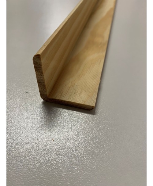 Baguette d'angle Pin 43.5 x 43.5 de 2.40 m
