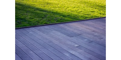 Comment entretenir sa terrasse en bois dans le Tarn : pluie, soleil et variations climatiques locales